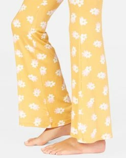 Discount π Billabong Tell Me Elastic Waist Flared Pants MARIGOLD π 17 Discount π Billabong Tell Me Elastic Waist Flared Pants MARIGOLD π -Girls Sales Store g301pbte billabongw mgd dtl1 1